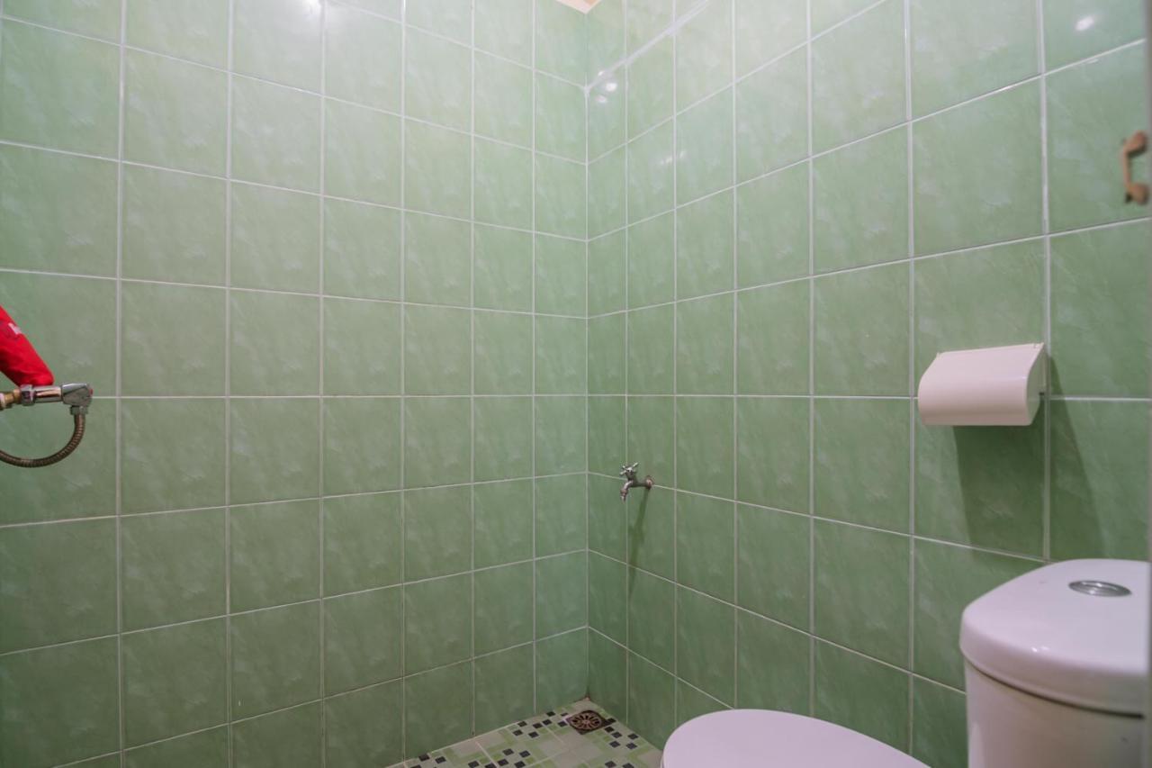 Hotel Reddoorz Near Politeknik Negeri Medan Extérieur photo