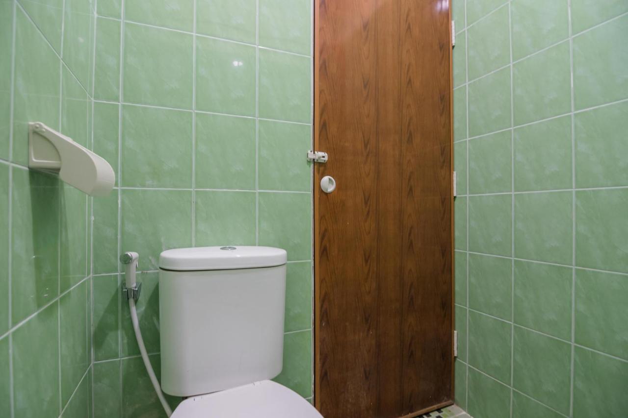 Hotel Reddoorz Near Politeknik Negeri Medan Extérieur photo